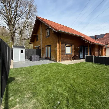 Feriehus Huettenzauber - Holzhaus In